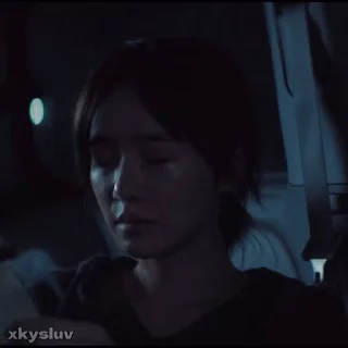 😭
