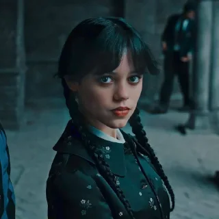 😐