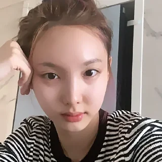 📔