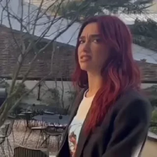 🤨