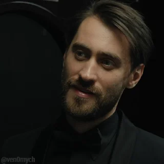 🥂