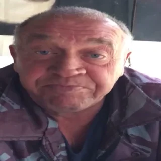 👨