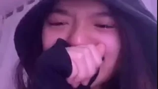 😢