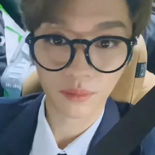 🤩