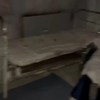 👽