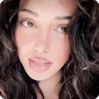🎭