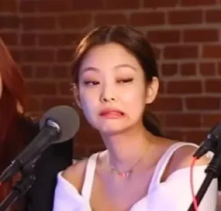 🥴