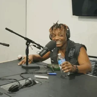😂