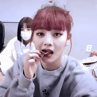 😐