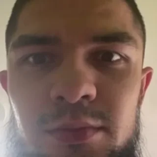 😳