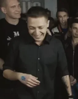 😂