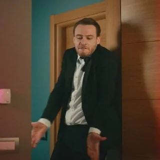 🥸