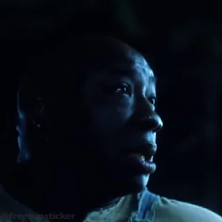 😨