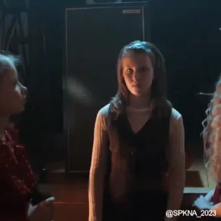 😐