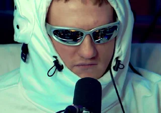 😎