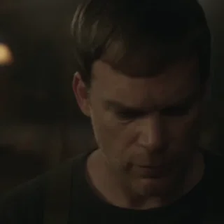 😨