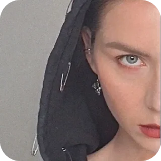 👁