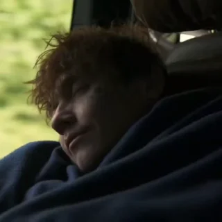 😴