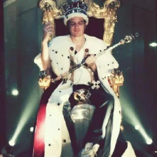 ♟