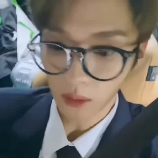 🤩