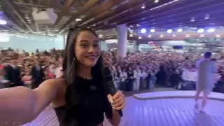 🎤