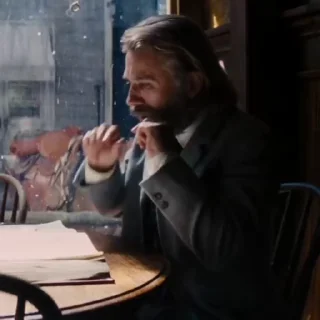 🗣