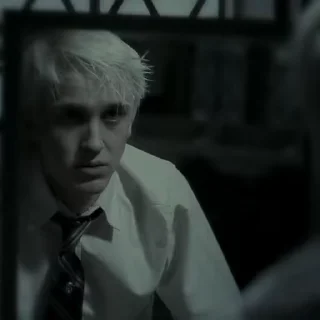 😭