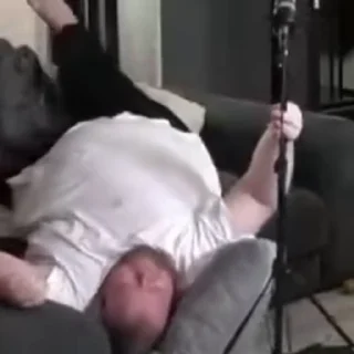 😴