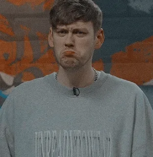 😡