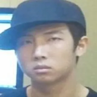 😐