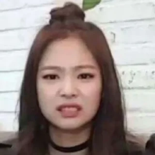 😑