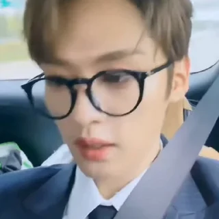 🤩