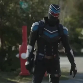 😠