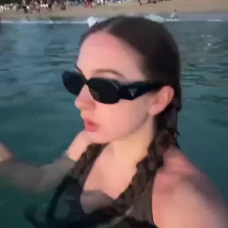🤩