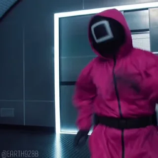 😱