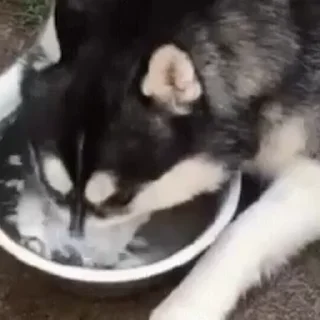 😔