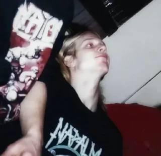 😴