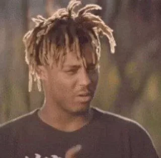 ☹