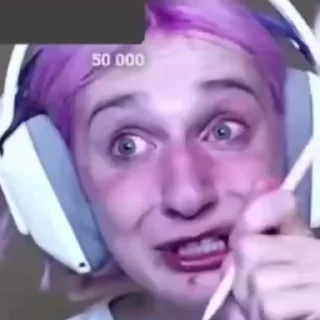 😭