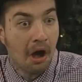 😱