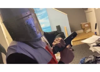 🔫