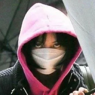🤨