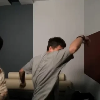 🕺