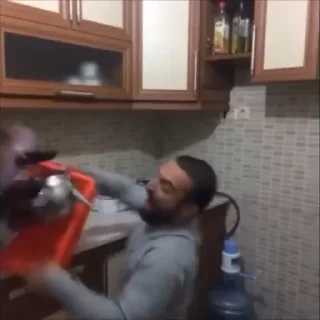 👶
