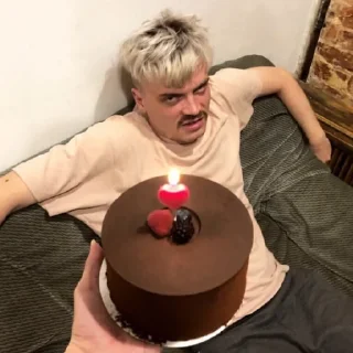 🎂