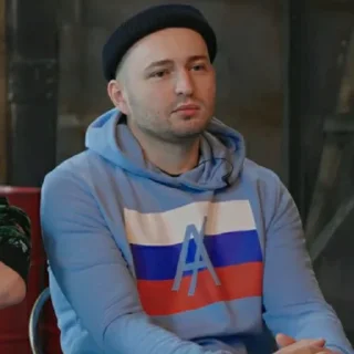 😐