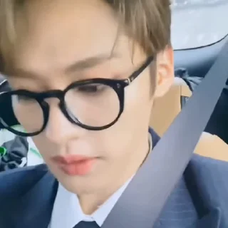 🤩