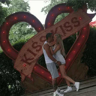 💋
