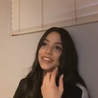 😁