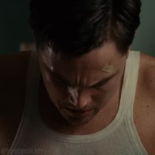 😨